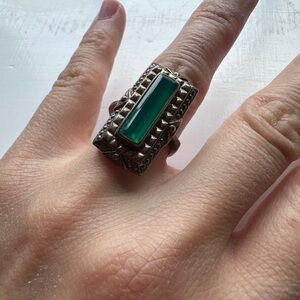 Vtg Signed Designer 925 Sterling Green Stone Statement Ring Cocktail Ring Sz 8